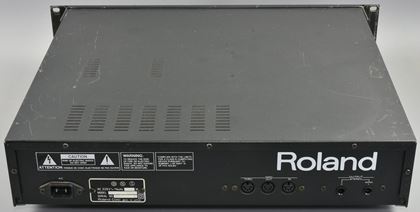 Roland-D550